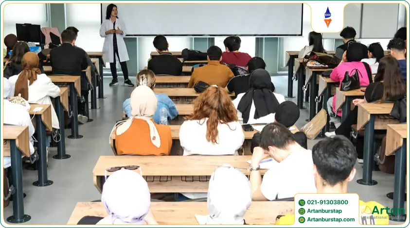کلاس درس دانشگاه گالاتا در استانبول