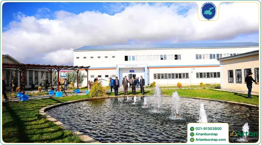 محوطه دانشگاه یوزونجوییل ترکیه