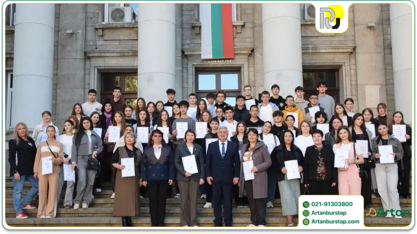 دانشجویان ممتاز دانشگاه آنجل کانچف