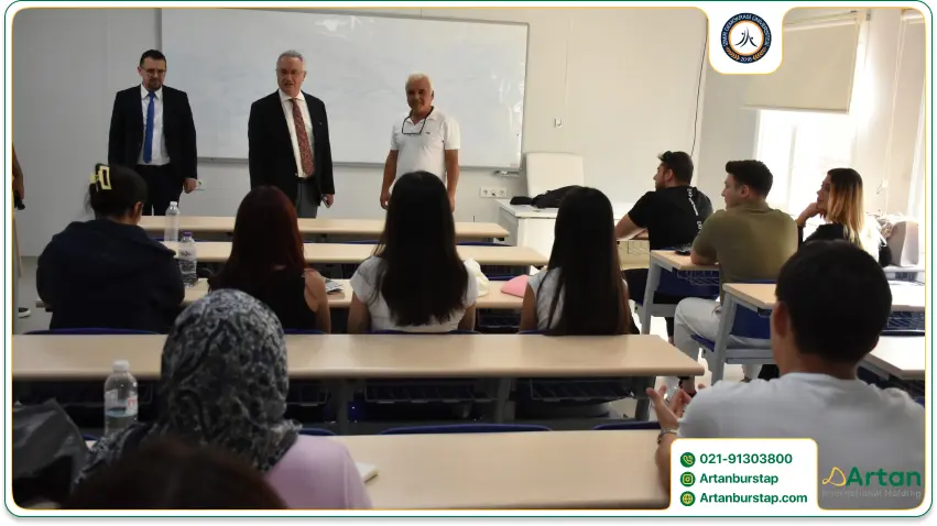 کلاس درس دانشگاه دموکراسی ازمیر