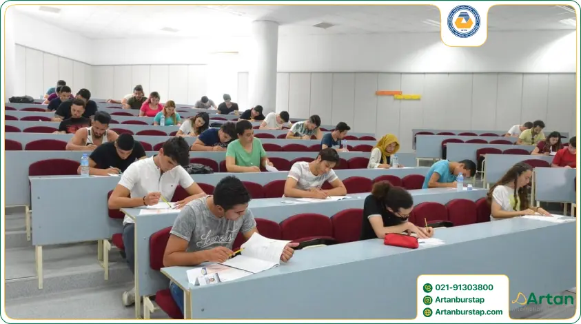 دانشجویان کارشناسی دانشگاه مدیترانه شرقی ماگوسا