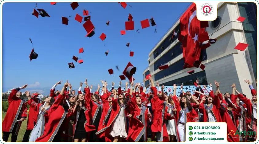 دانشجویان فارغ التحصیل کارشناسی دانشگاه فنی اسکندرون ترکیه
