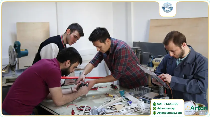 دانشجویان دکتری دانشگاه ترک هاوا کرومو ترکیه